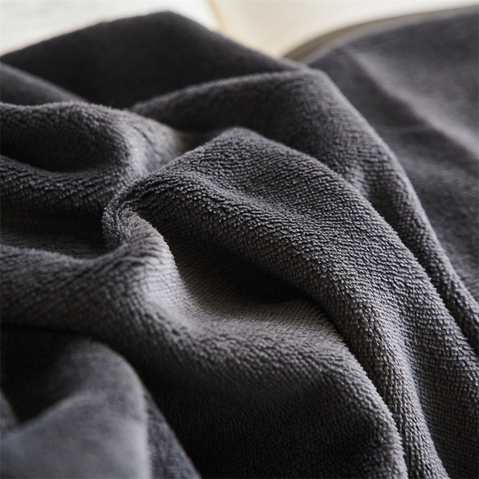 91家纺网 家纺一手货源 找家纺 乐居家纺 2025新款200克重纯色单面绒牛奶绒四件套 深空黑+绅士灰