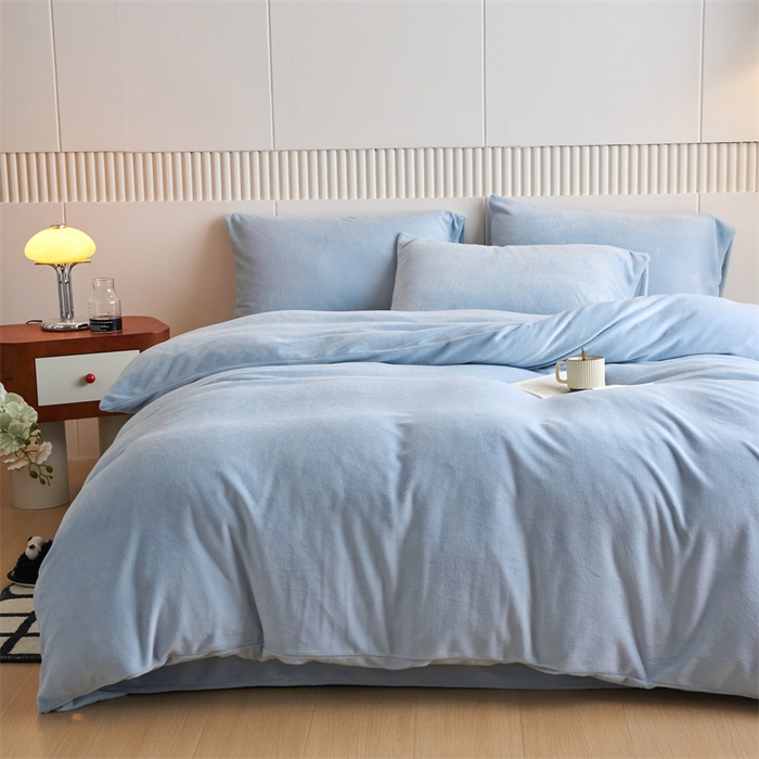 91家纺网 家纺一手货源 找家纺 乐居家纺 2025新款200克重纯色单面绒牛奶绒四件套 天空蓝