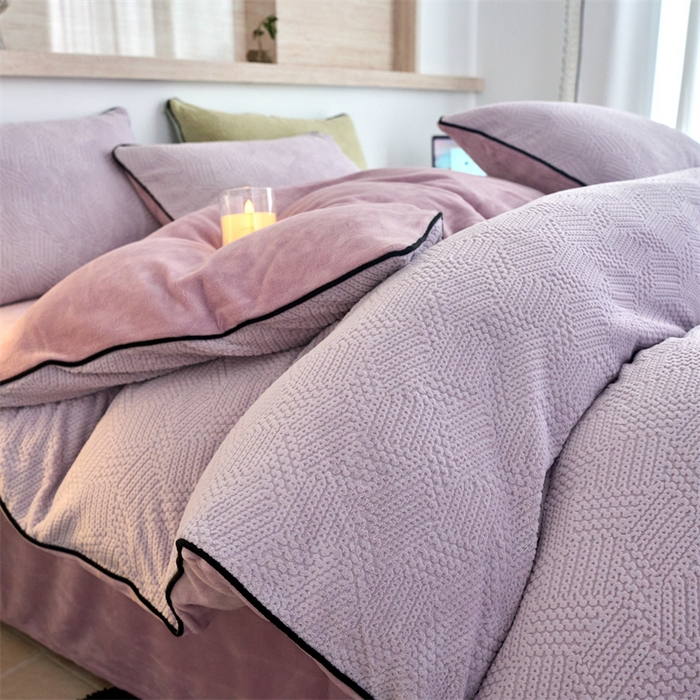 乐居家纺 2025新款牛奶绒嵌边提花剪花四件套（含买家秀和质检报告） 织梦-紫