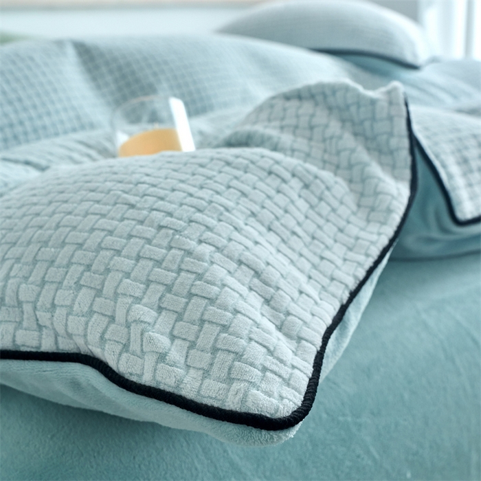 91家纺网 家纺一手货源 找家纺 （总）乐居家纺 2025新款牛奶绒嵌边提花剪花四件套（含买家秀和质检报告）