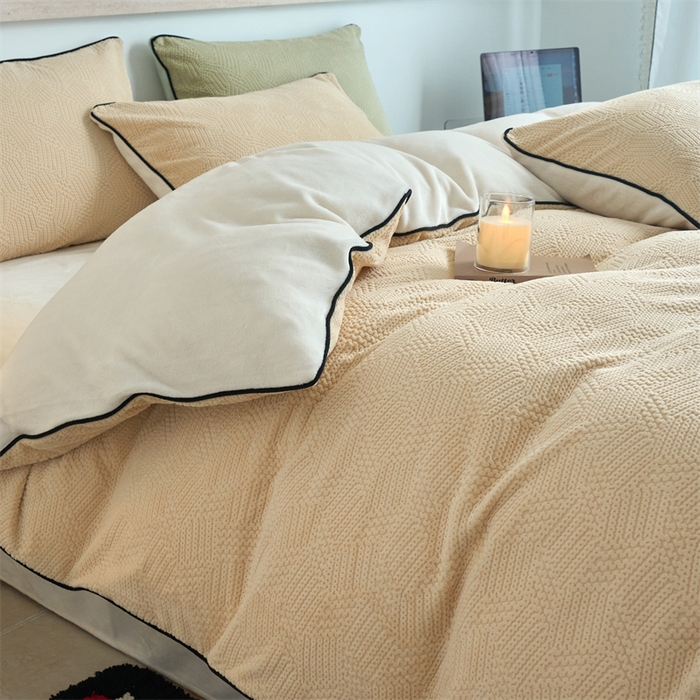 91家纺网 家纺一手货源 找家纺 乐居家纺 2025新款牛奶绒嵌边提花剪花四件套（含买家秀和质检报告） 织梦-米咖