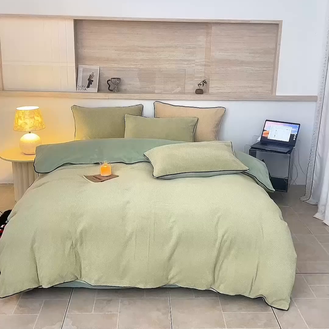 91家纺网 家纺一手货源 找家纺 乐居家纺 2025新款牛奶绒嵌边提花剪花四件套（含买家秀和质检报告） 织梦-绿