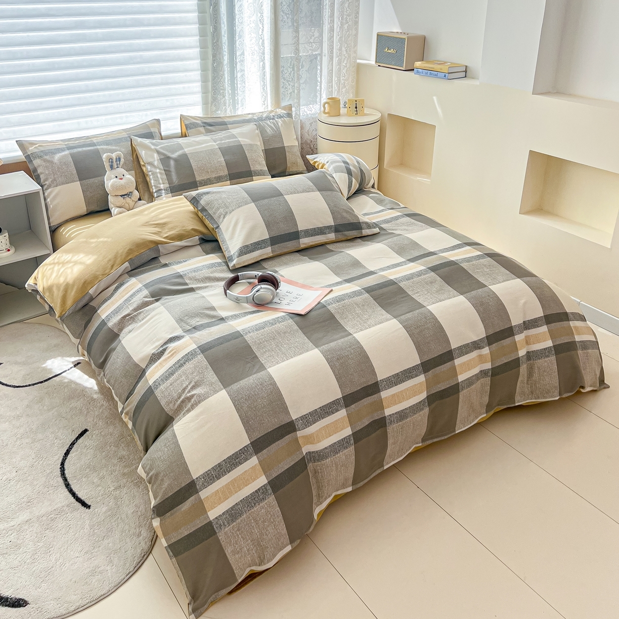 91家纺网 家纺一手货源 找家纺 红馆 2025年全棉12868印花系列四件套 冬日街灯-咖