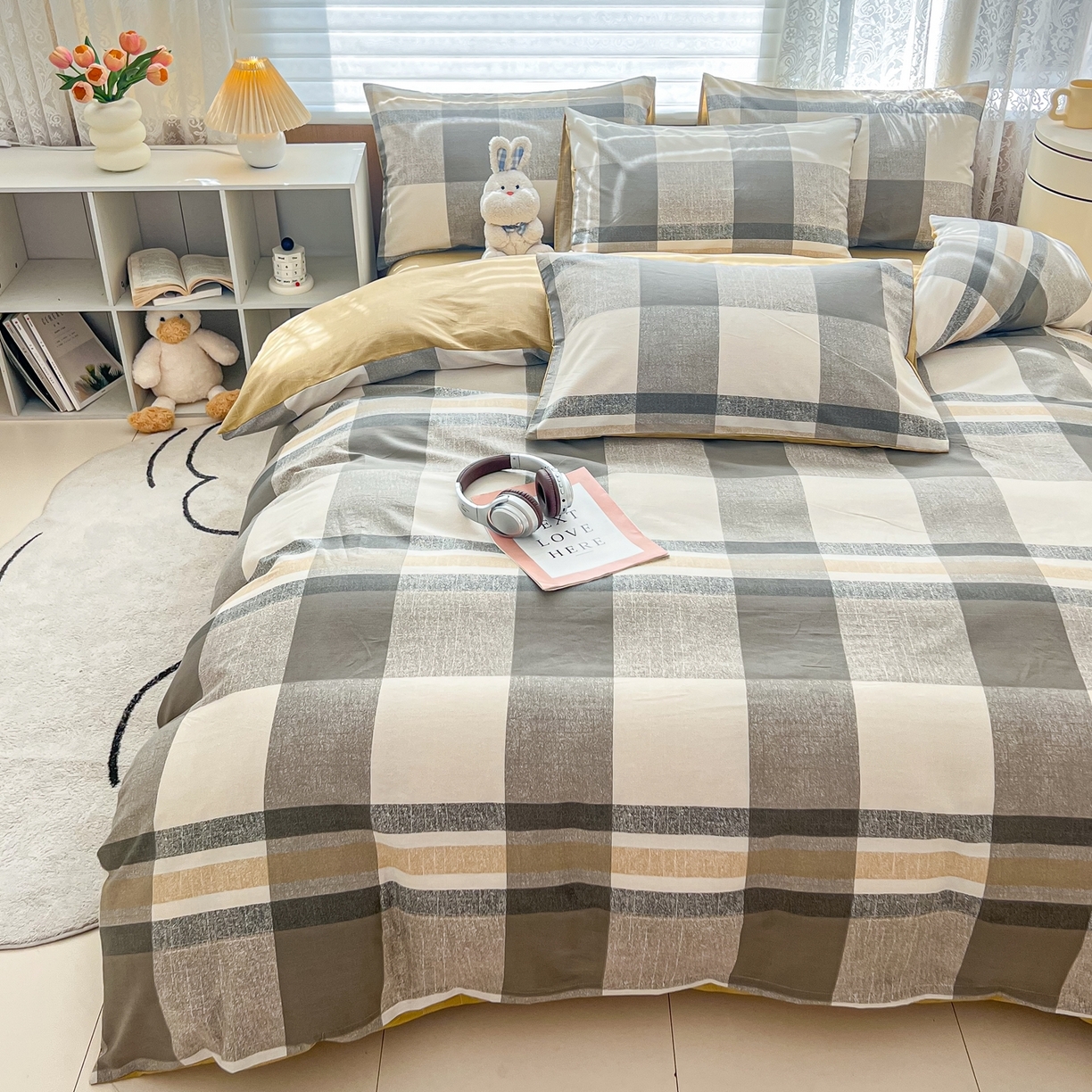 91家纺网 家纺一手货源 找家纺 红馆 2025年全棉12868印花系列四件套 冬日街灯-咖