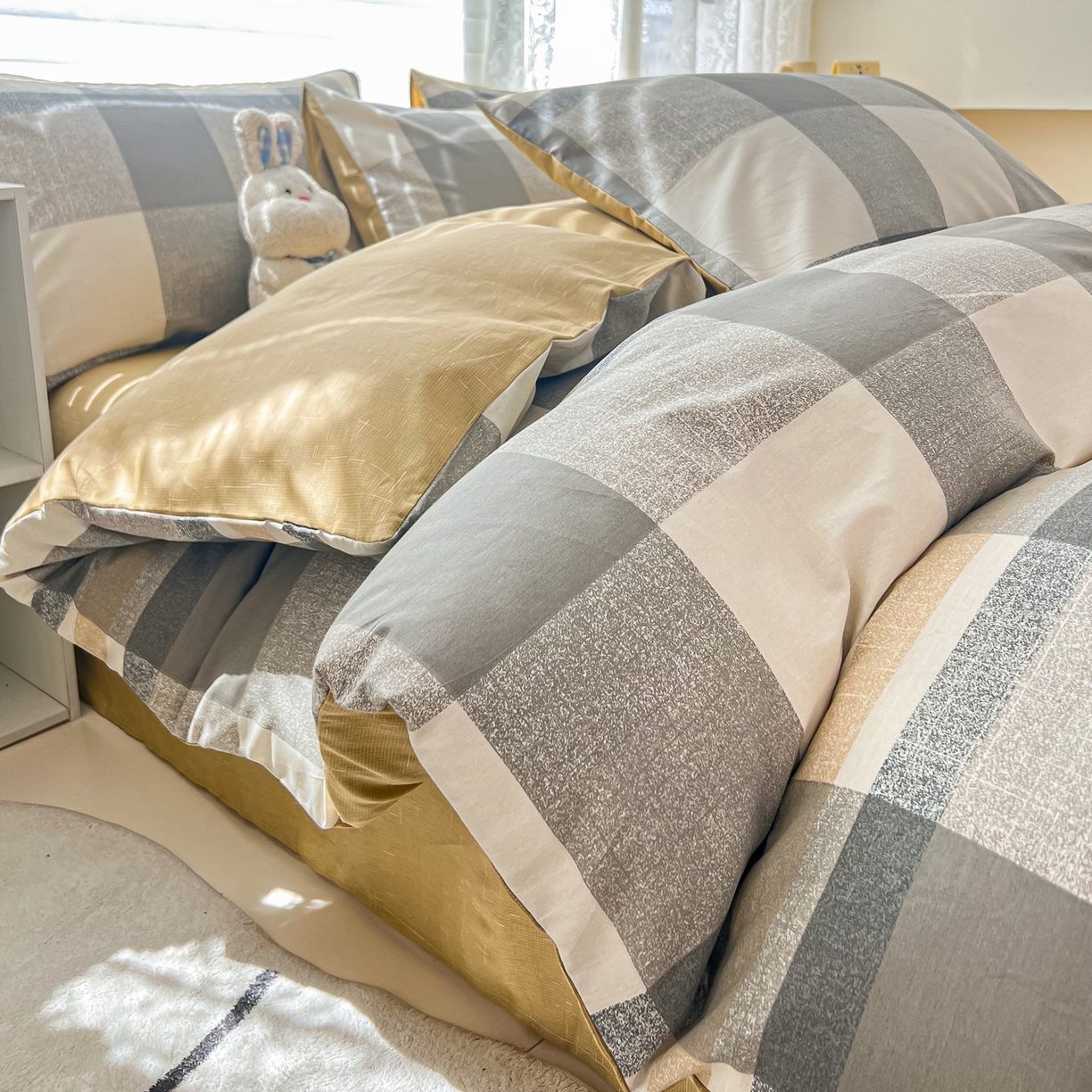 91家纺网 家纺一手货源 找家纺 红馆 2025年全棉12868印花系列四件套 冬日街灯-咖