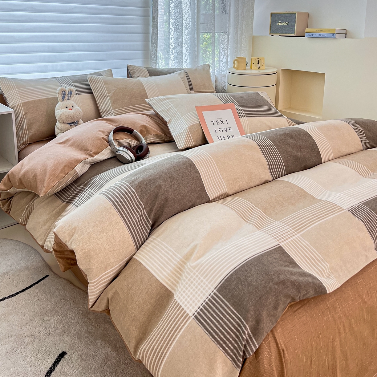 91家纺网 家纺一手货源 找家纺 红馆 2025年全棉12868印花系列四件套 魔方小站-咖