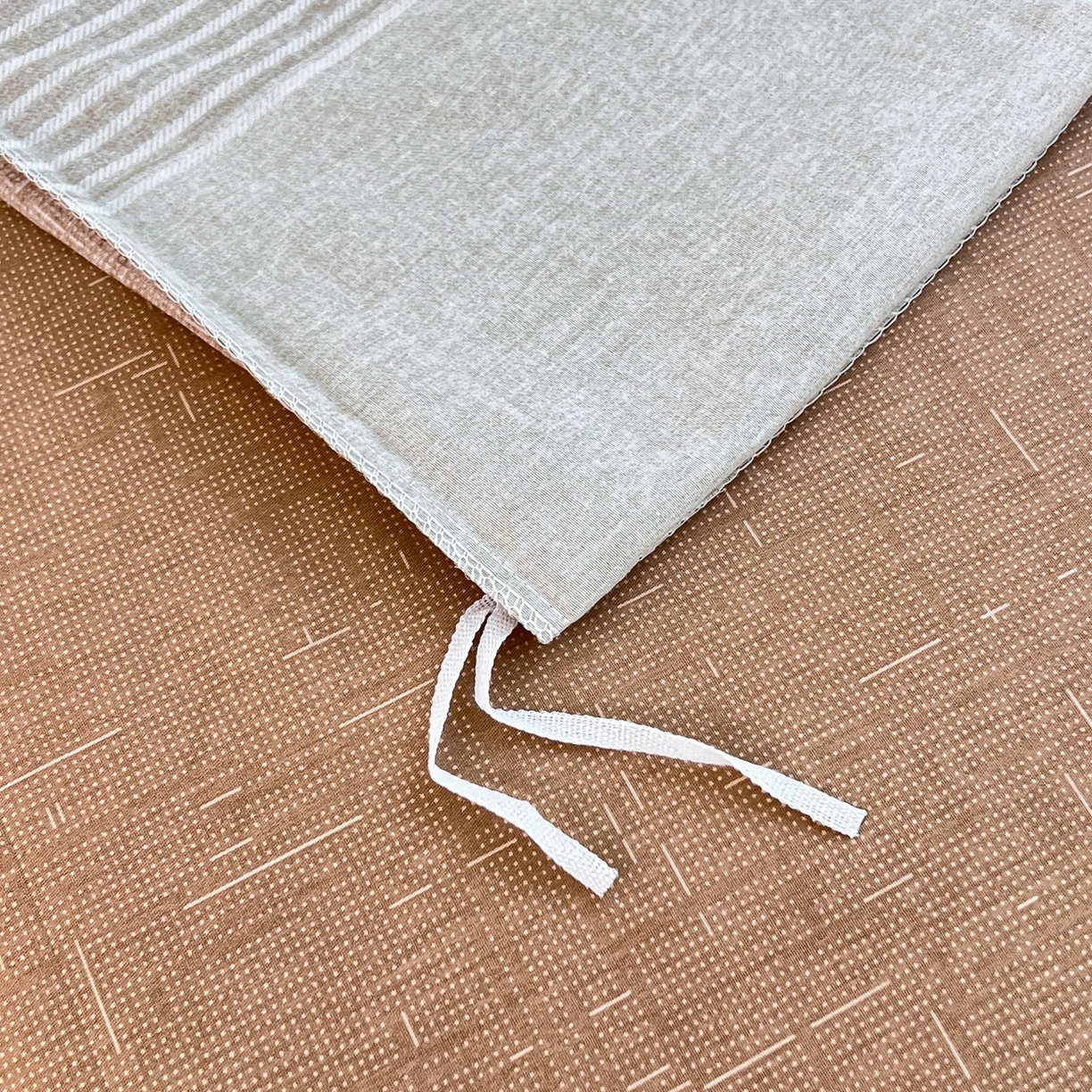 91家纺网 家纺一手货源 找家纺 红馆 2025年全棉12868印花系列四件套 魔方小站-咖