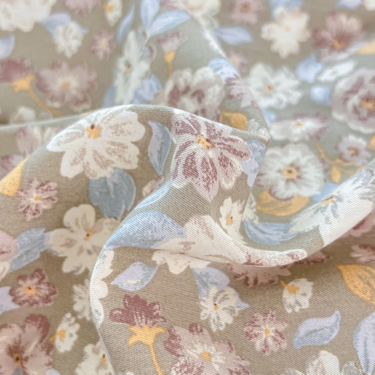 91家纺网 家纺一手货源 找家纺 红馆 2025年全棉12868印花系列四件套 沐雨