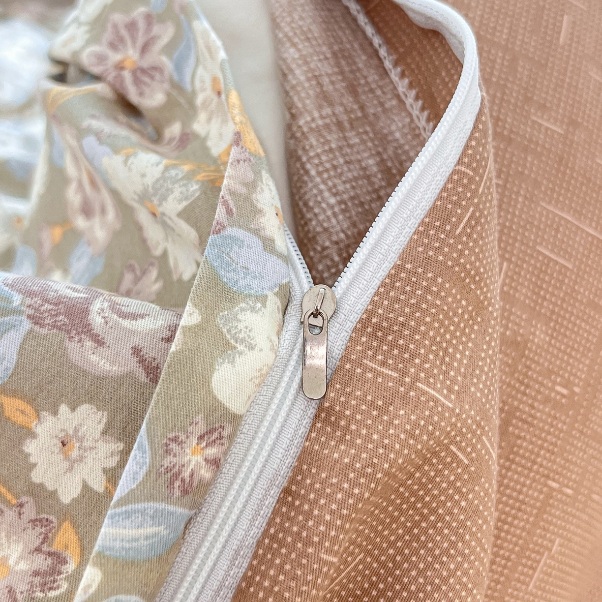 91家纺网 家纺一手货源 找家纺 红馆 2025年全棉12868印花系列四件套 沐雨