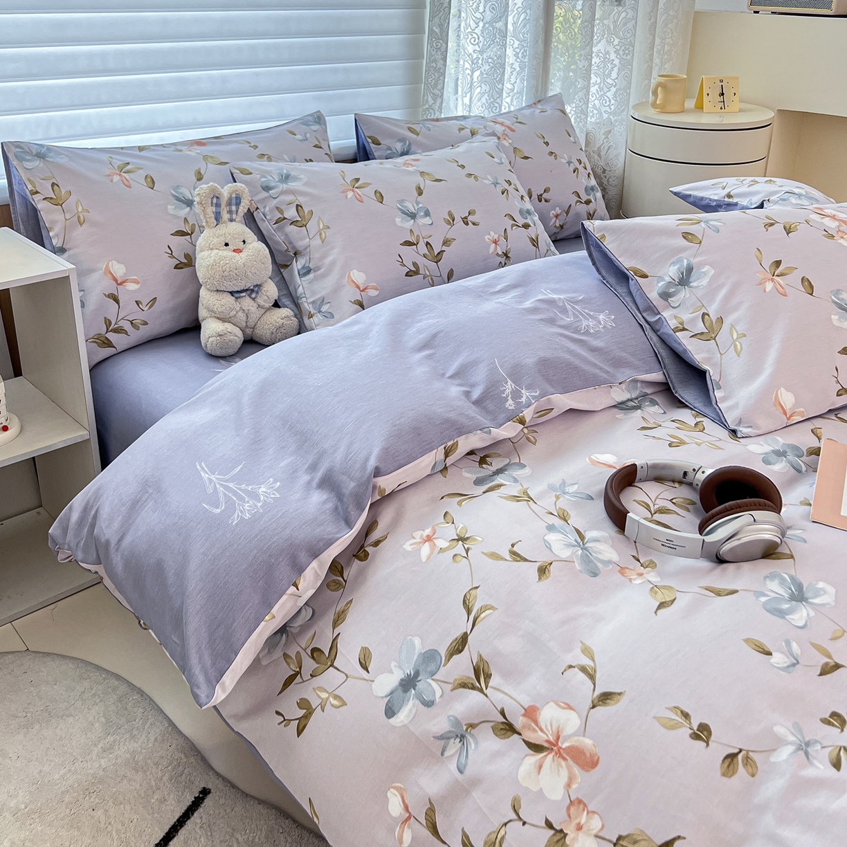 91家纺网 家纺一手货源 找家纺 红馆 2025年全棉12868印花系列四件套 浅素花影