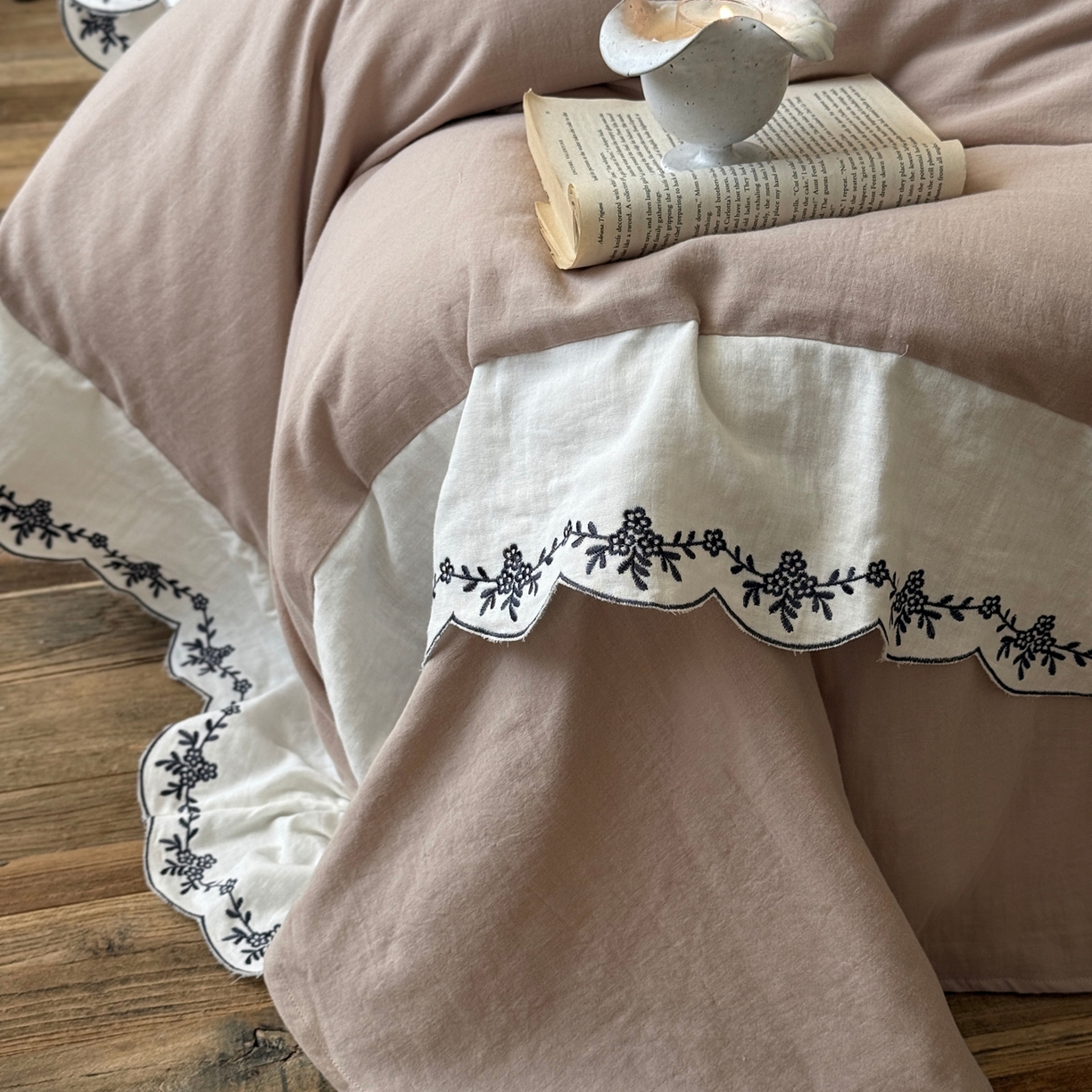 91家纺网 家纺一手货源 找家纺 （总）嗨购家纺 2025新款亲肤舒适双层纱四件套-故里