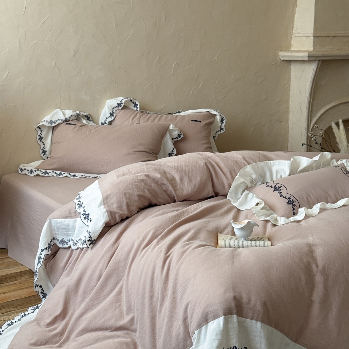 91家纺网 家纺一手货源 找家纺 （总）嗨购家纺 2025新款亲肤舒适双层纱四件套-故里