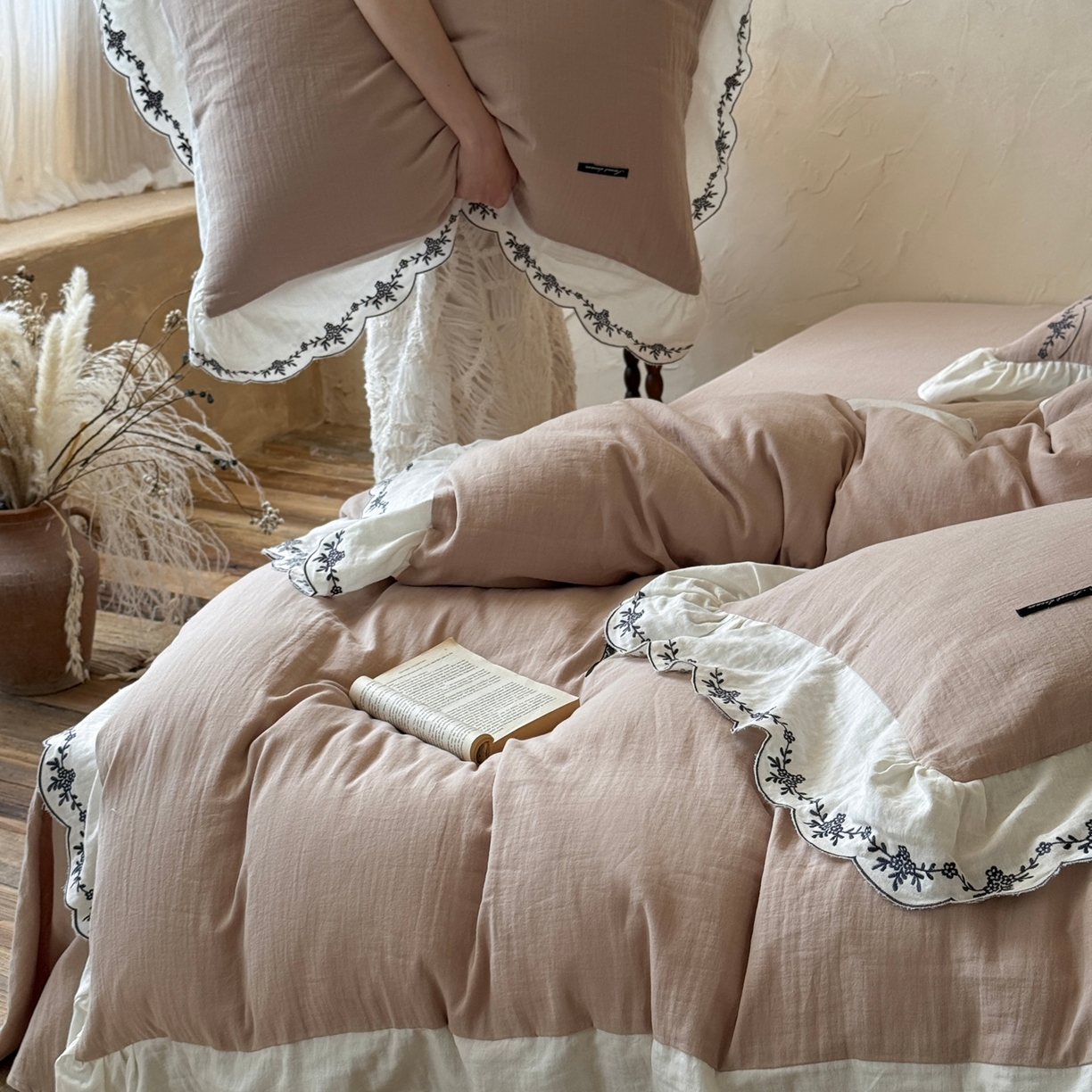 91家纺网 家纺一手货源 找家纺 （总）嗨购家纺 2025新款亲肤舒适双层纱四件套-故里