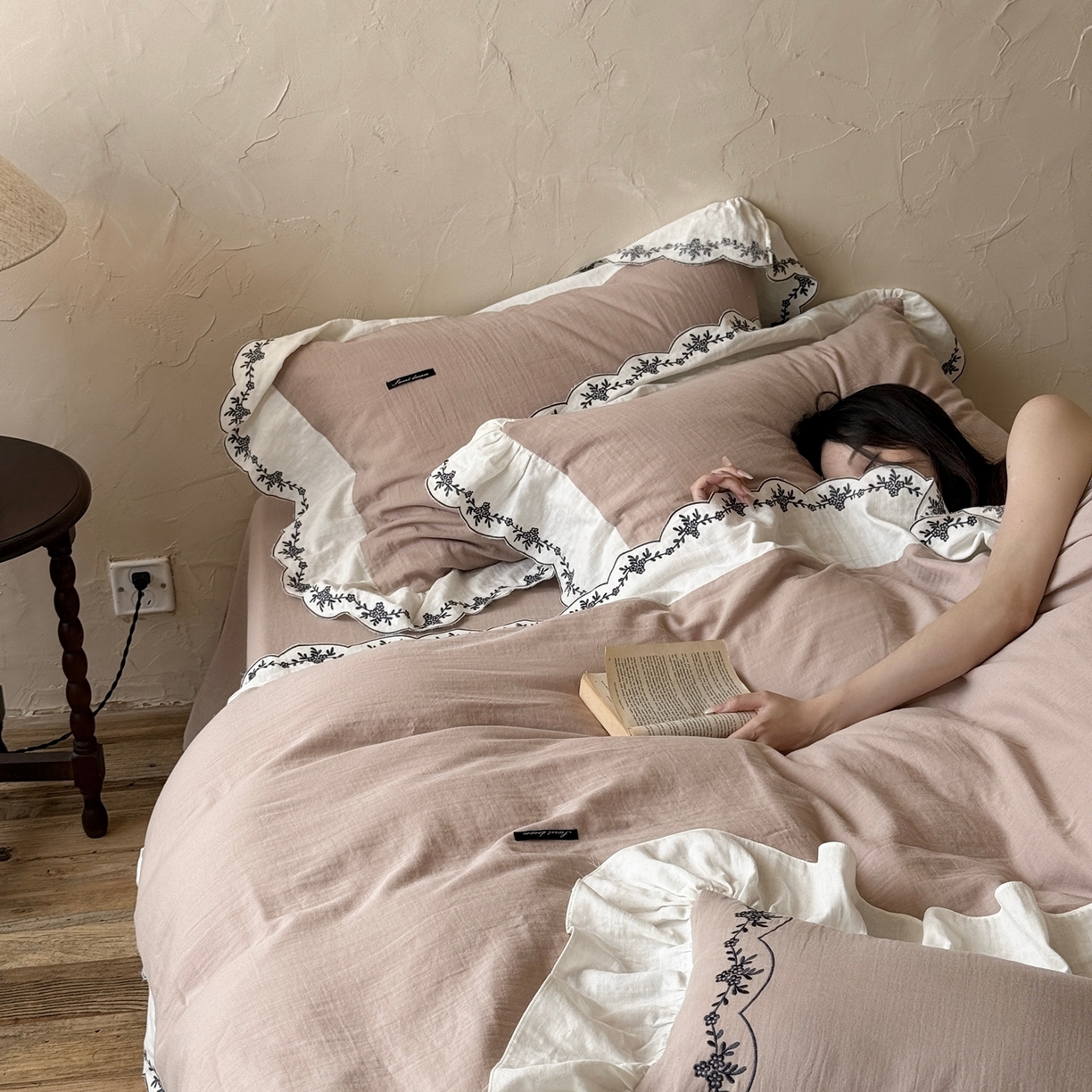 91家纺网 家纺一手货源 找家纺 （总）嗨购家纺 2025新款亲肤舒适双层纱四件套-故里