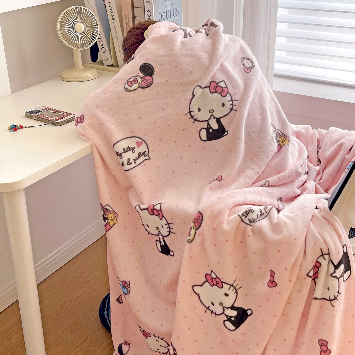 91家纺网 家纺一手货源 找家纺 耀悦家纺2025新款正版授权三丽鸥高克重卡通牛奶绒毛毯多功能毯子盖毯 波点KT