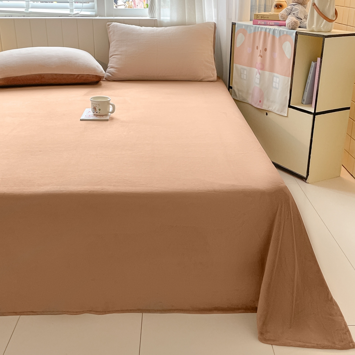 91家纺网 家纺一手货源 找家纺 仔仔熊 2025新款牛奶绒单床单床单单件 咖