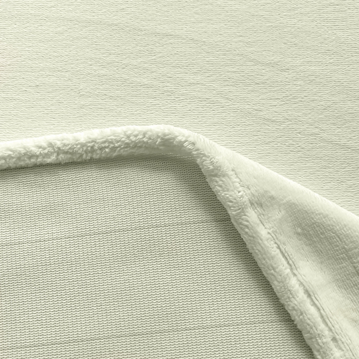 91家纺网 家纺一手货源 找家纺 仔仔熊 2025新款牛奶绒单床单床单单件 绿