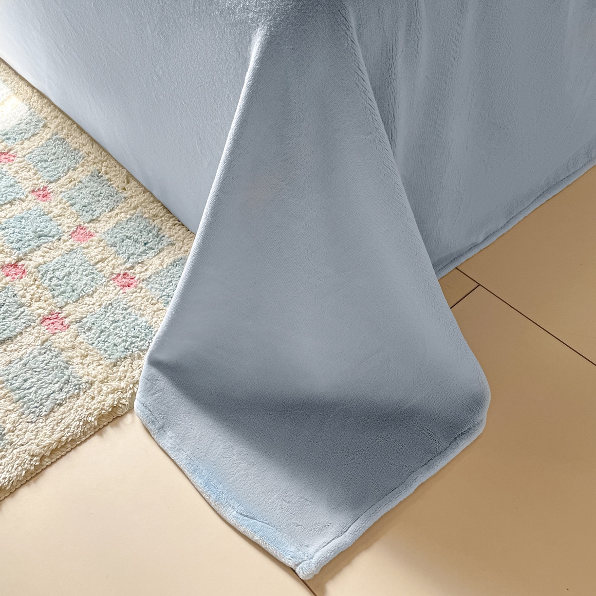 91家纺网 家纺一手货源 找家纺 仔仔熊 2025新款牛奶绒单床单床单单件 蓝