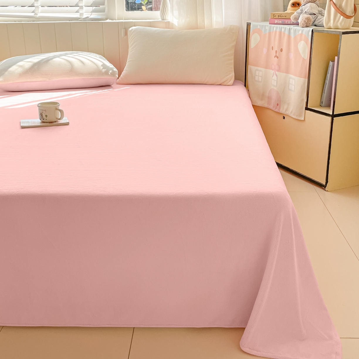 91家纺网 家纺一手货源 找家纺 仔仔熊 2025新款牛奶绒单床单床单单件 粉