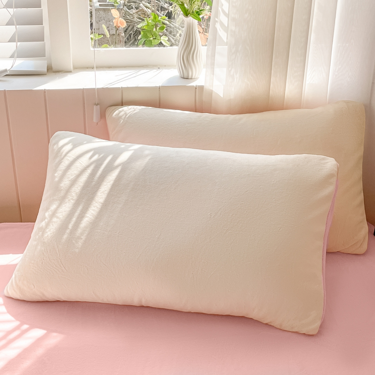 91家纺网 家纺一手货源 找家纺 仔仔熊 2025新款牛奶绒单床单床单单件 粉