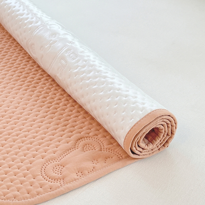 91家纺网 家纺一手货源 找家纺 三盛源 2025新款A类原棉夹棉防水隔尿床护垫 爱豆熊隔尿垫-卡其