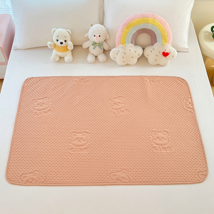 91家纺网 家纺一手货源 找家纺 三盛源 2025新款A类原棉夹棉防水隔尿床护垫 爱豆熊隔尿垫-卡其