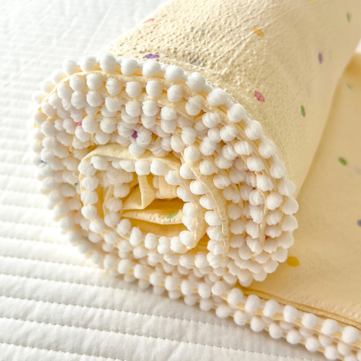 91家纺网 家纺一手货源 找家纺 三盛源 2025新款韩版碎花球球皱皱纱双层纱水洗棉单床单床单单件 波点甜梦