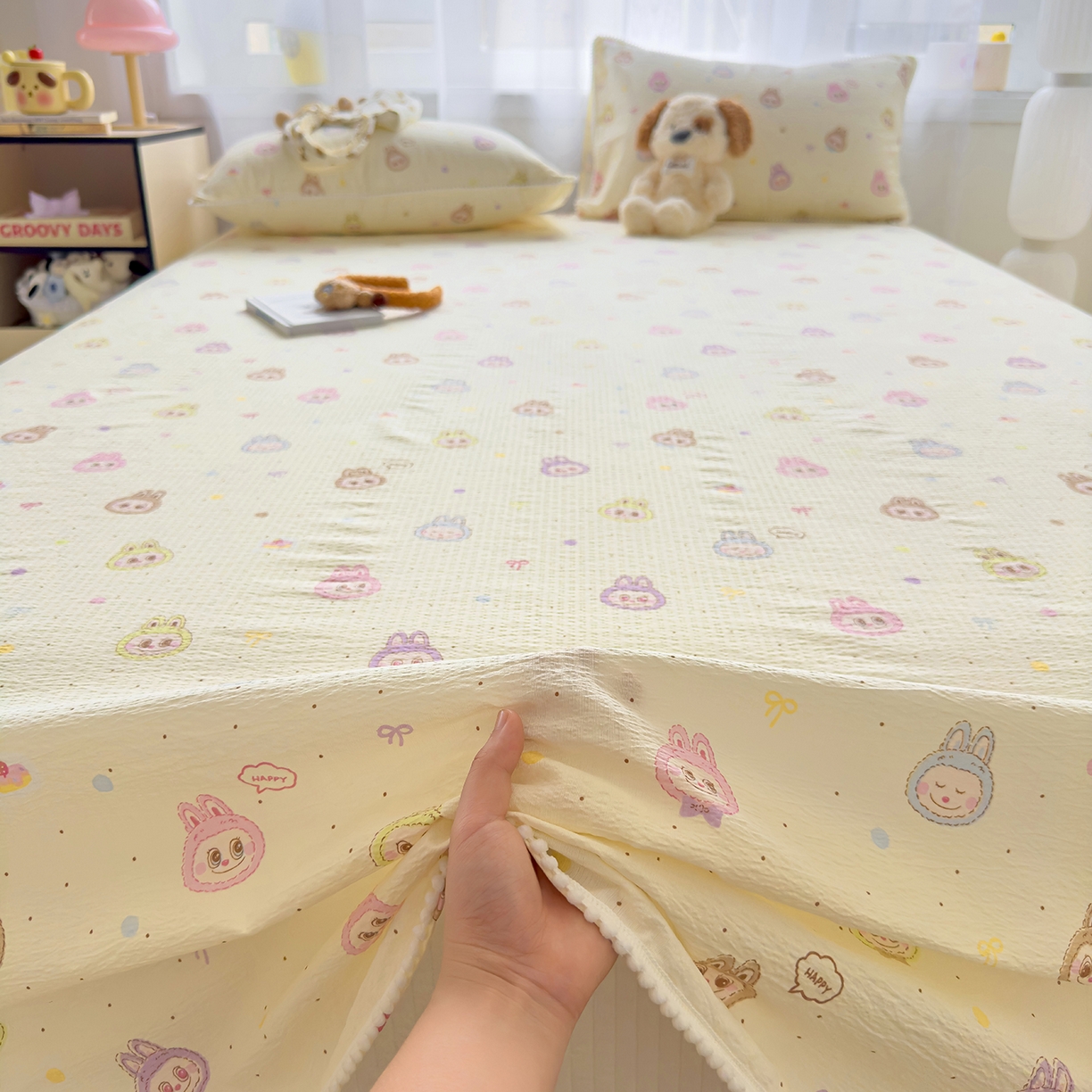 91家纺网 家纺一手货源 找家纺 三盛源 2025新款韩版碎花球球皱皱纱双层纱水洗棉单床单床单单件 暖黄萌灰