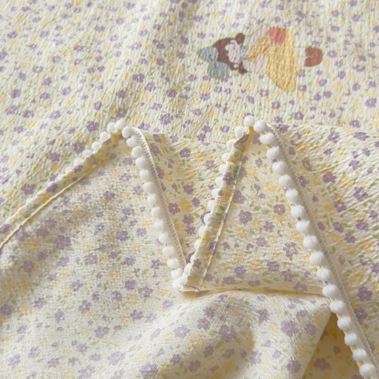 91家纺网 家纺一手货源 找家纺 三盛源 2025新款韩版碎花球球皱皱纱双层纱水洗棉单床单床单单件 碎花小仙旅