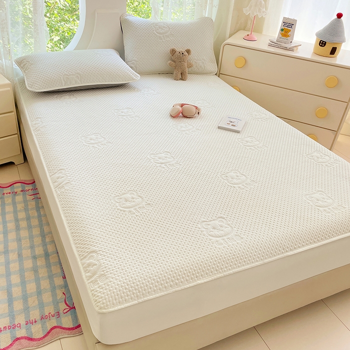 91家纺网 家纺一手货源 找家纺 （总）三盛源 2025新款A类原棉夹棉防水床笠单件隔尿防滑床单席梦思防尘罩保护套爱豆熊系列