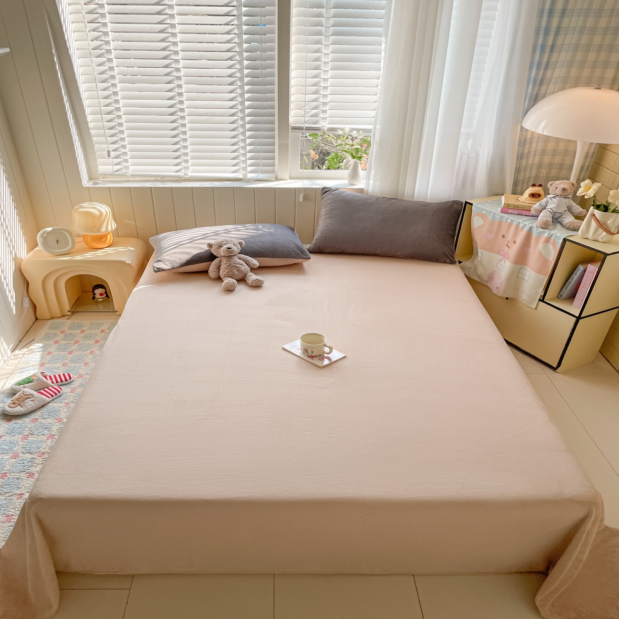 91家纺网 家纺一手货源 找家纺 仔仔熊 2025新款牛奶绒单床单床单单件 橙