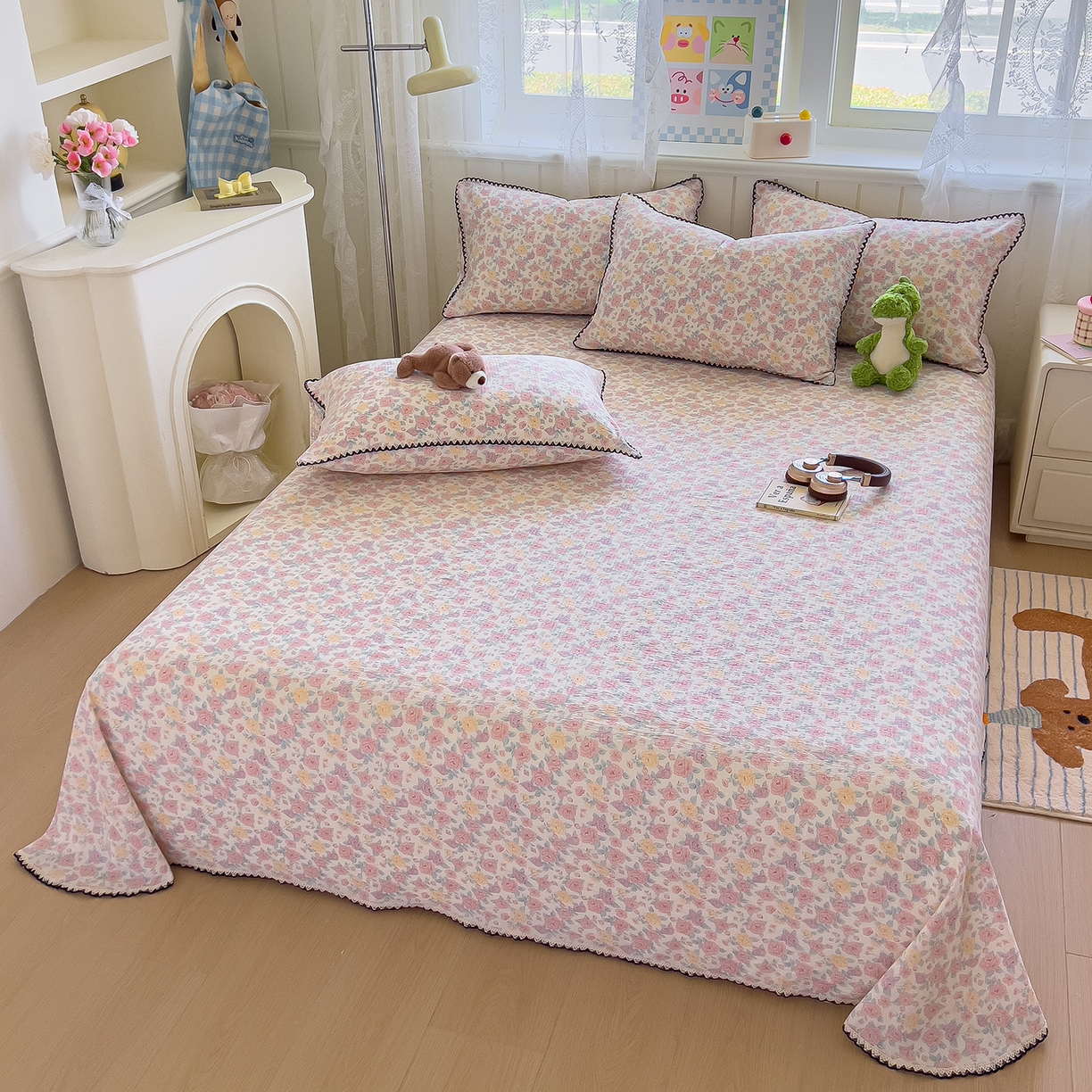 91家纺网 家纺一手货源 找家纺 三盛源 2025新款韩版碎花皱皱双层纱镂空花边水洗棉单床单床单单件 桃之妖妖