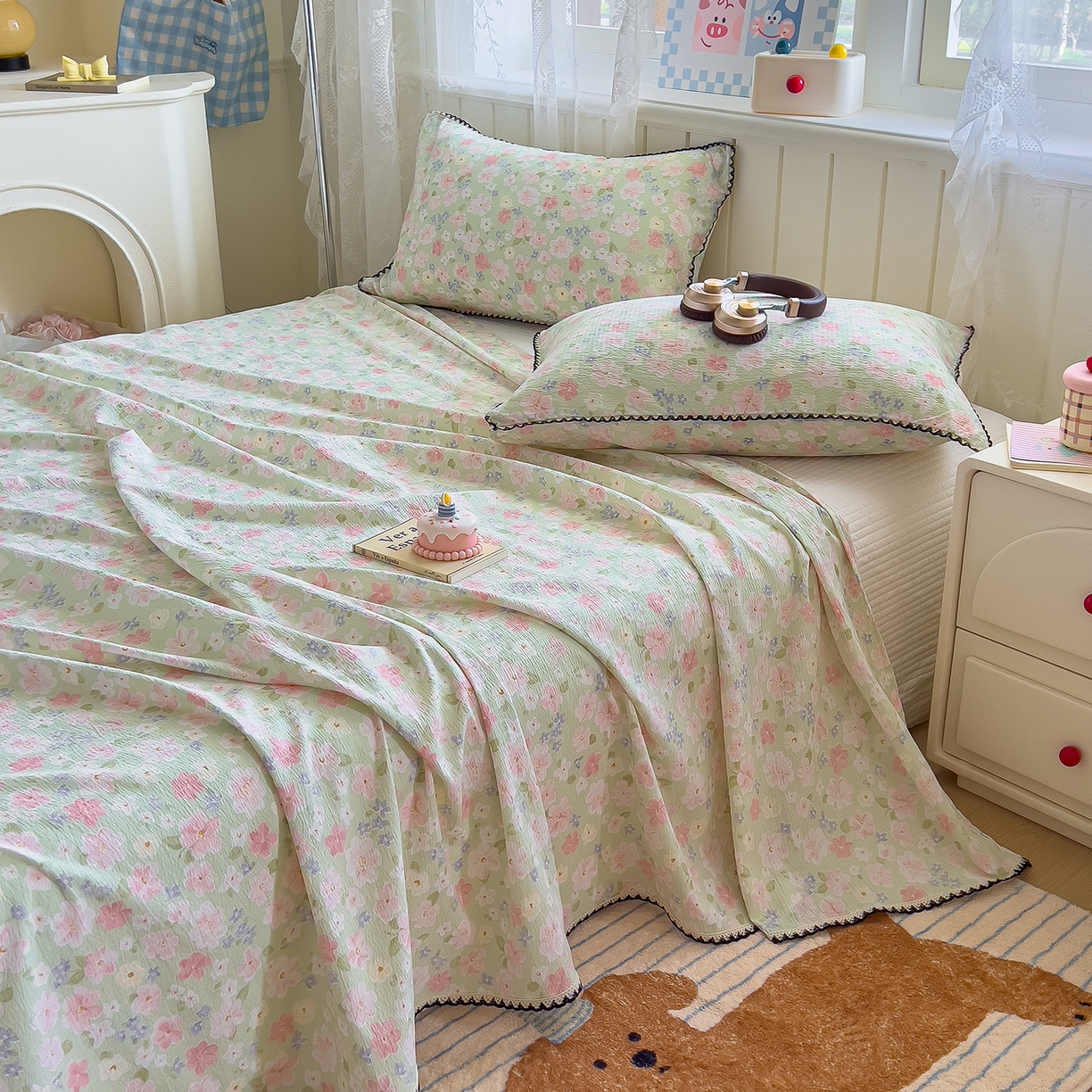 91家纺网 家纺一手货源 找家纺 三盛源 2025新款韩版碎花皱皱双层纱镂空花边水洗棉单床单床单单件 莱茵-绿