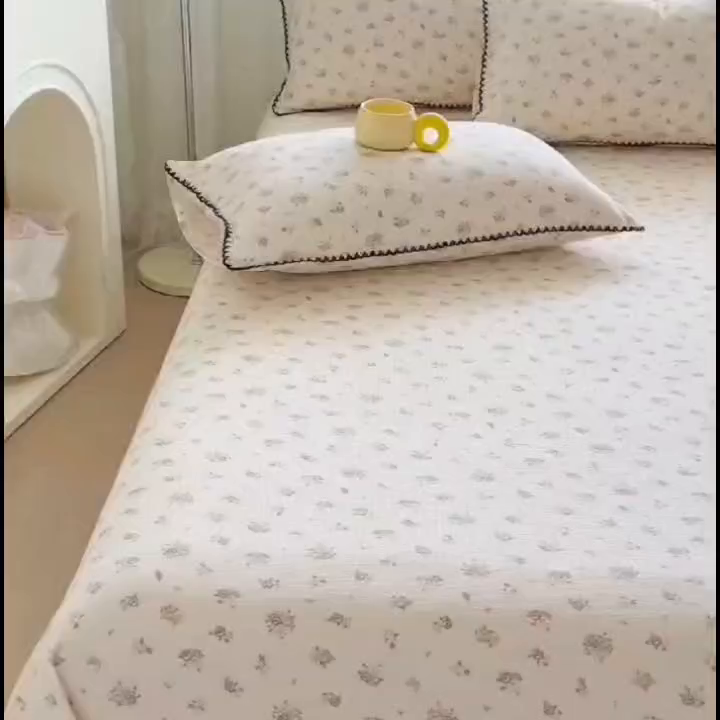 91家纺网 家纺一手货源 找家纺 三盛源 2025新款韩版碎花皱皱双层纱镂空花边水洗棉单床单床单单件 梦境