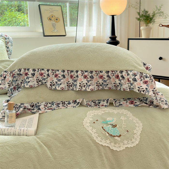 91家纺网 家纺一手货源 找家纺 乐居家纺 2025新款蝴蝶花边款剪花提花牛奶绒四件套（含买家秀和质检报告） 蝴蝶花边款-盛夏-绿