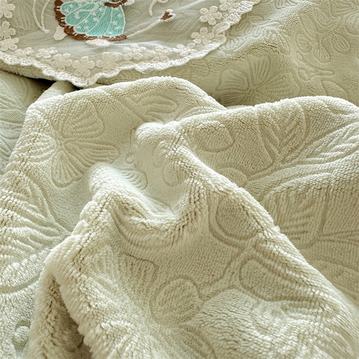 91家纺网 家纺一手货源 找家纺 乐居家纺 2025新款蝴蝶花边款剪花提花牛奶绒四件套（含买家秀和质检报告） 蝴蝶花边款-盛夏-绿