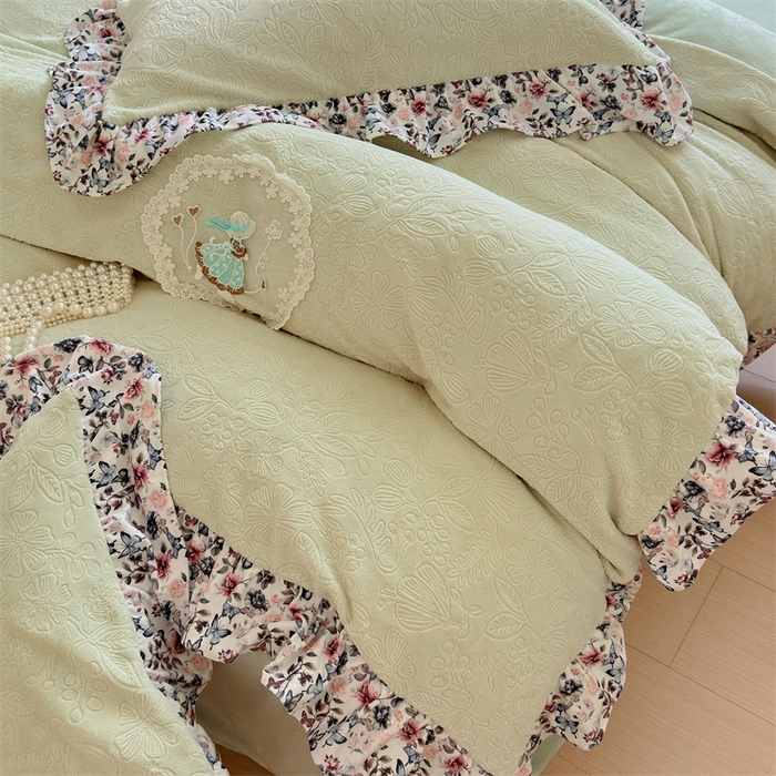 91家纺网 家纺一手货源 找家纺 乐居家纺 2025新款蝴蝶花边款剪花提花牛奶绒四件套（含买家秀和质检报告） 蝴蝶花边款-盛夏-绿