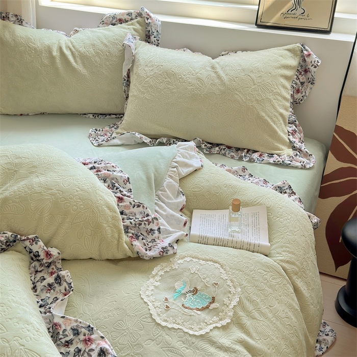 91家纺网 家纺一手货源 找家纺 乐居家纺 2025新款蝴蝶花边款剪花提花牛奶绒四件套（含买家秀和质检报告） 蝴蝶花边款-盛夏-绿