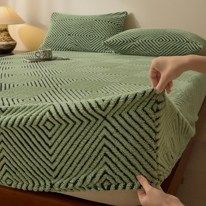 91家纺网 家纺一手货源 找家纺 （总）欧邦 2025新款提花暖阳绒单床笠