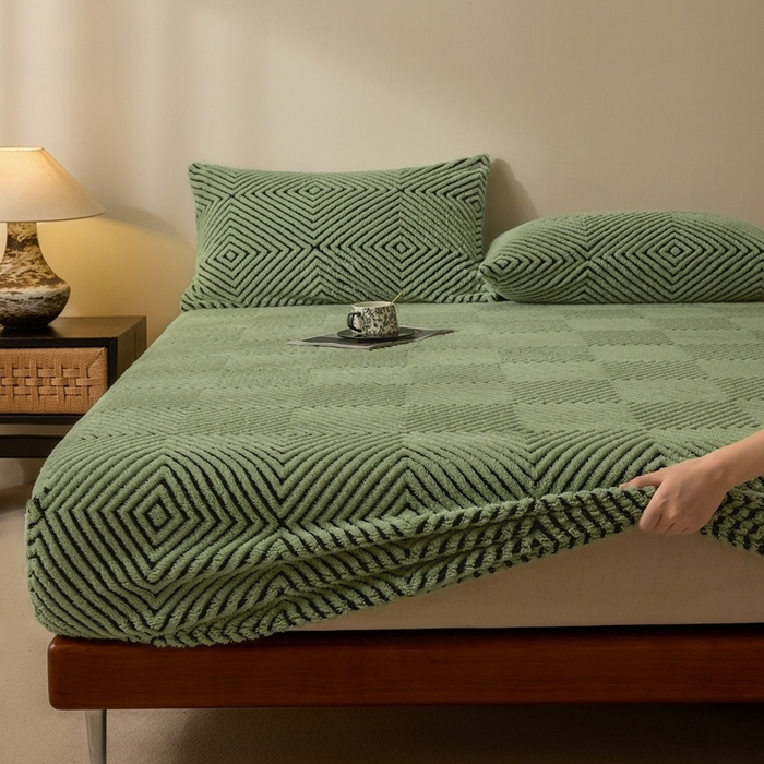 91家纺网 家纺一手货源 找家纺 （总）欧邦 2025新款提花暖阳绒单床笠