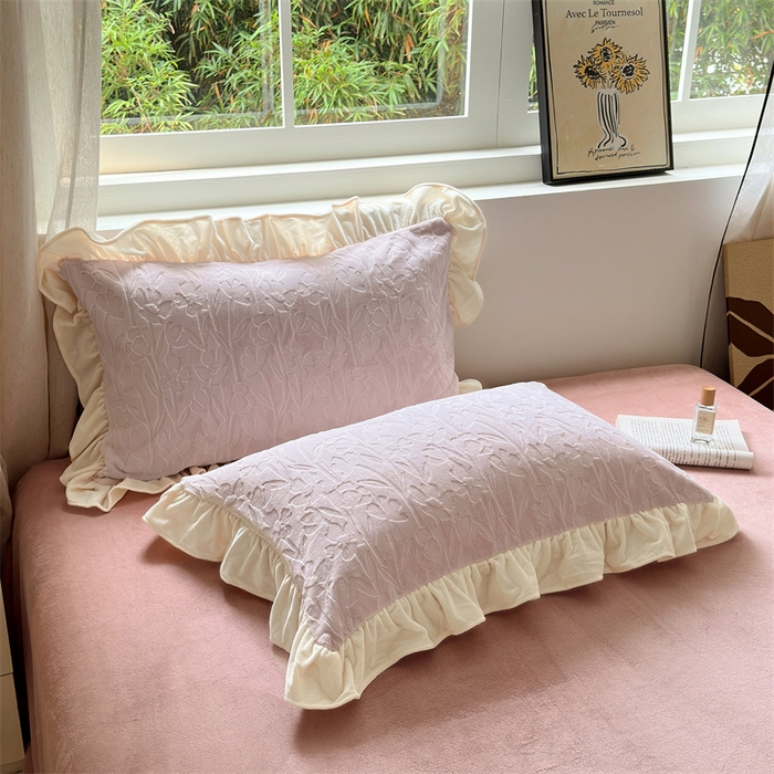 91家纺网 家纺一手货源 找家纺 乐居家纺 2025新款蝴蝶花边款剪花提花牛奶绒四件套（含买家秀和质检报告） 花边款-一路生花-粉