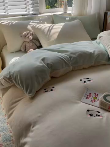 91家纺网 家纺一手货源 找家纺 仔仔熊 2025新款牛奶绒刺绣被套单被套被套单件 粉颊熊猫梦-绿