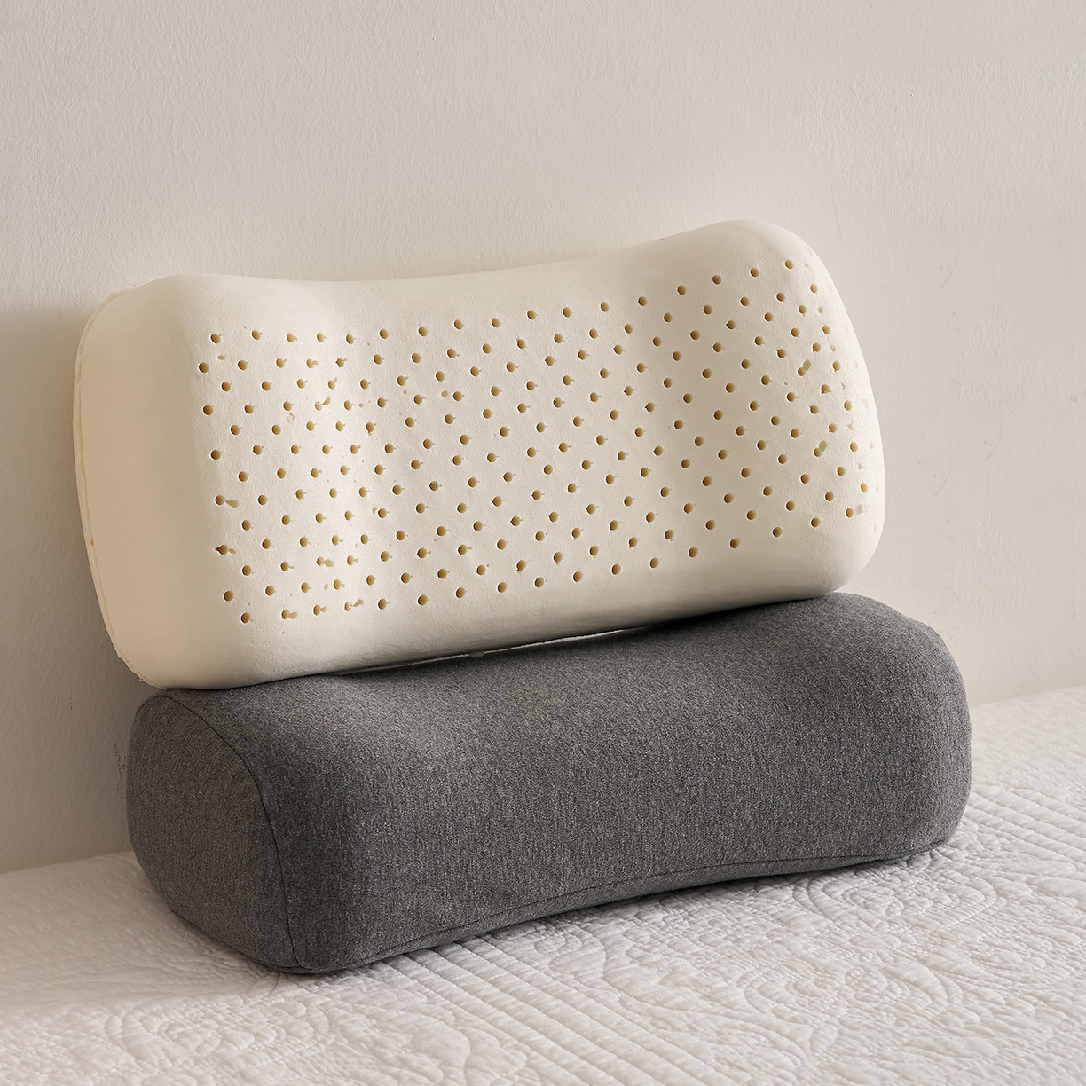 91家纺网 家纺一手货源 找家纺 鼎盛乳胶 2025新款彩棉乳胶午睡枕便携枕 彩棉深灰