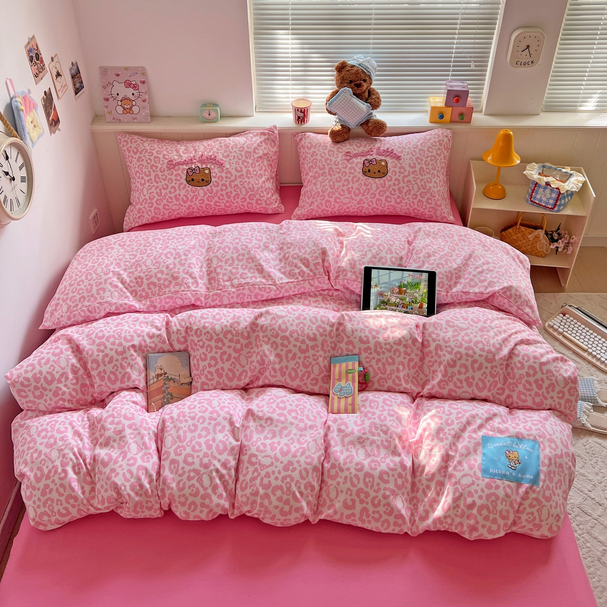 91家纺网 家纺一手货源 找家纺 （总）童颜 2025新款超柔水洗双层纱豹纹贴布绣印花四件套