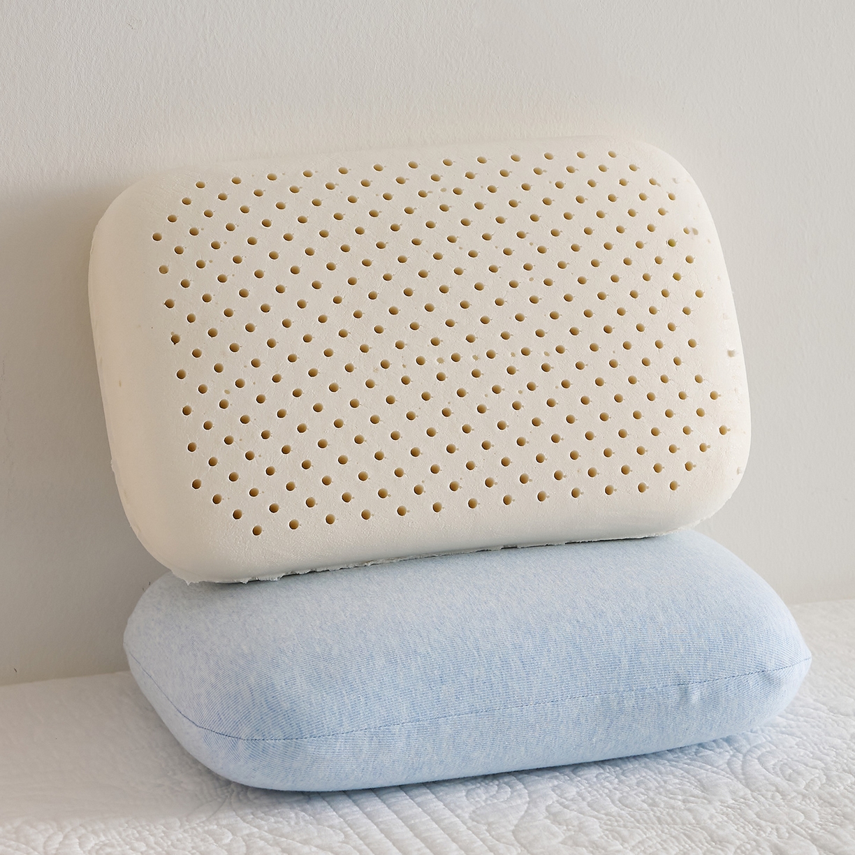 91家纺网 家纺一手货源 找家纺 鼎盛乳胶 2025新款彩棉乳胶小面包枕 彩棉天蓝