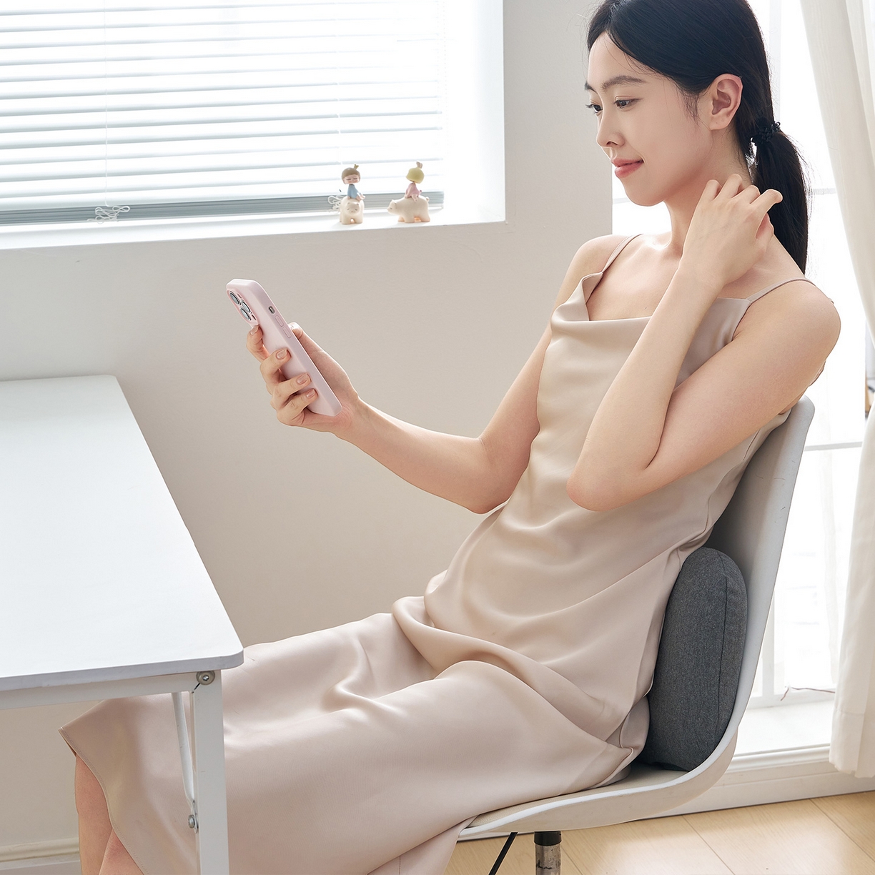 91家纺网 家纺一手货源 找家纺 鼎盛乳胶 2025新款彩棉乳胶小面包枕 彩棉深灰