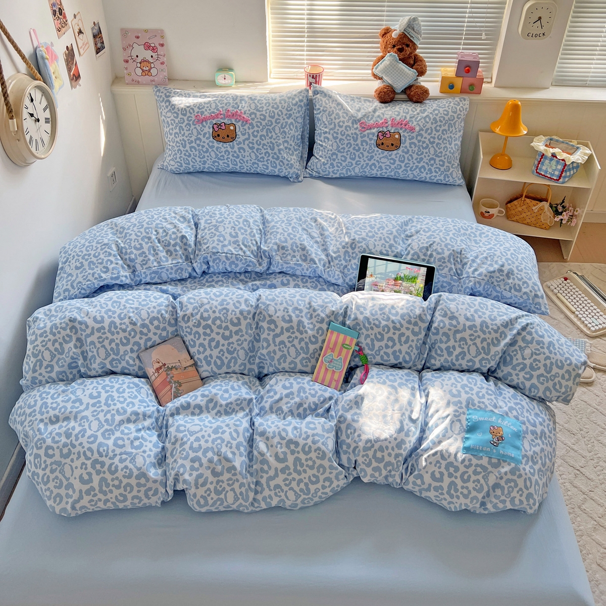 91家纺网 家纺一手货源 找家纺 （总）童颜 2025新款超柔水洗双层纱豹纹贴布绣印花四件套