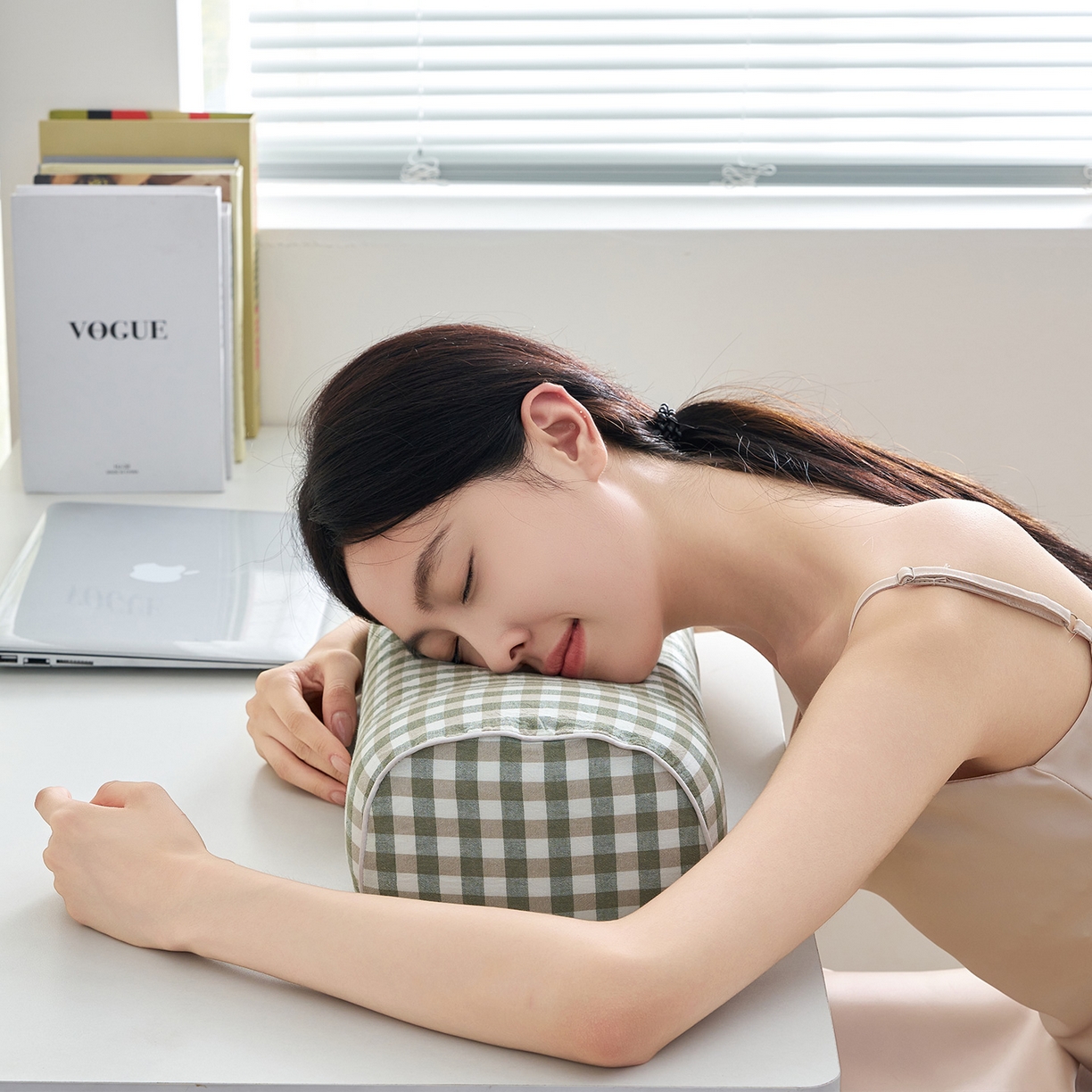 91家纺网 家纺一手货源 找家纺 鼎盛乳胶 2025新款水洗棉小乳胶枕多功能便携枕 水洗绿