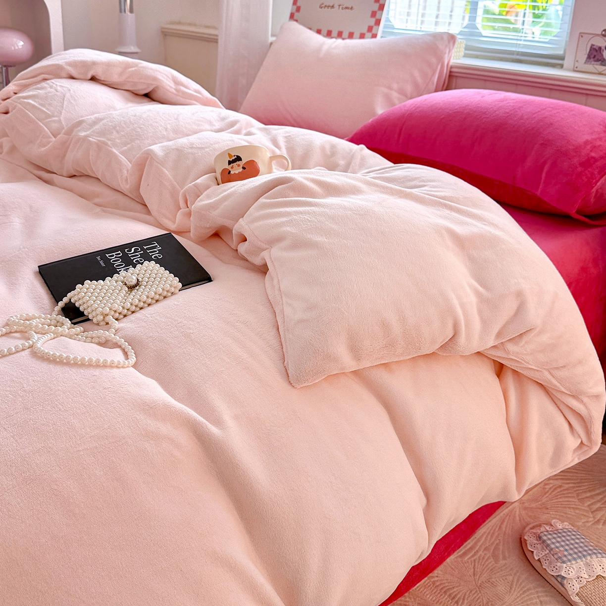 91家纺网 家纺一手货源 找家纺 （总）童颜 2025新款高克重拼色保暖牛奶绒四件套