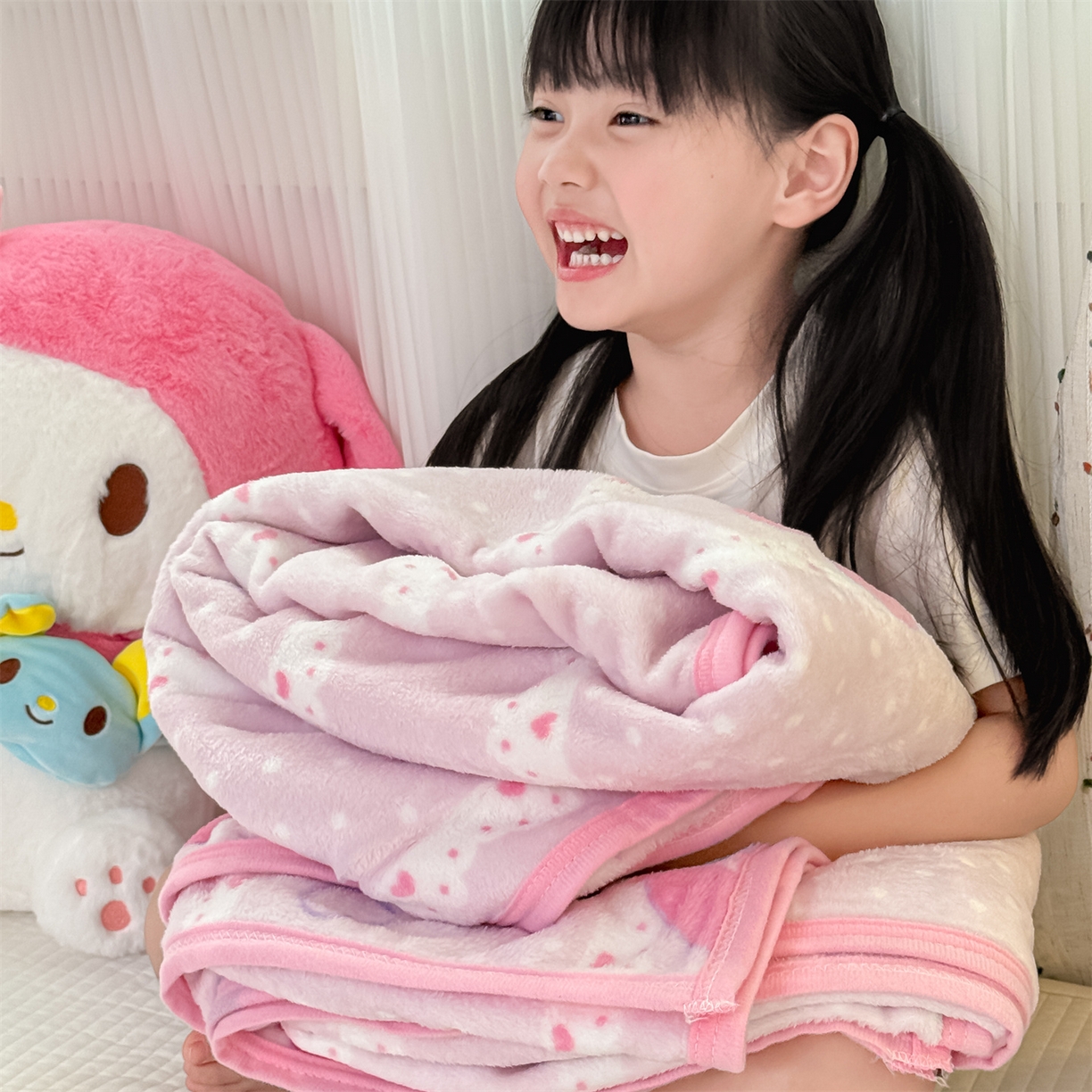 91家纺网 家纺一手货源 找家纺 花满路 2025新款亲肤舒适三丽鸥儿童毯毛毯毯子 爱心美乐蒂